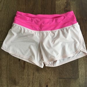 Lululemon shorts size 6